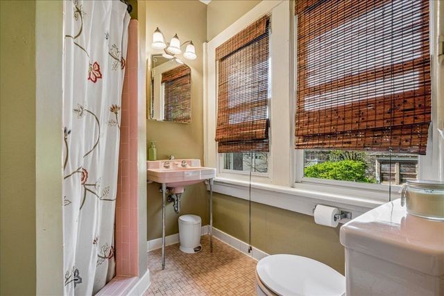 1770 CARR AVE, Memphis, TN 38104