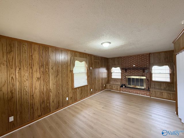 2106 Sullivan Road NW, Huntsville, AL 35810