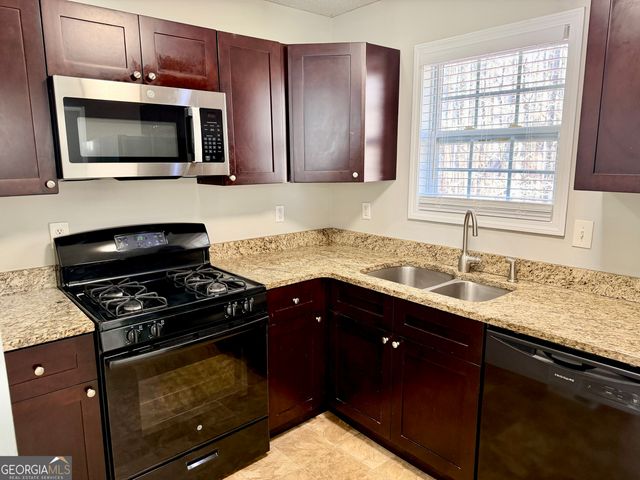 753 Newport Drive, Villa Rica, GA 30180