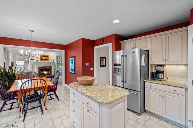 5318 New Haven Court, Sheffield Village, OH 44054