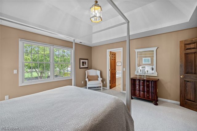 5318 New Haven Court, Sheffield Village, OH 44054