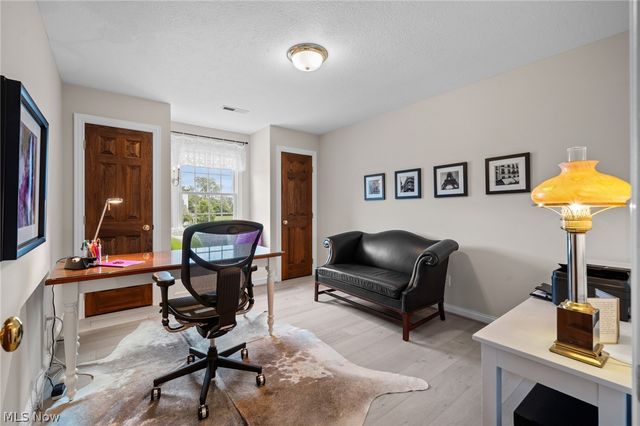 5318 New Haven Court, Sheffield Village, OH 44054