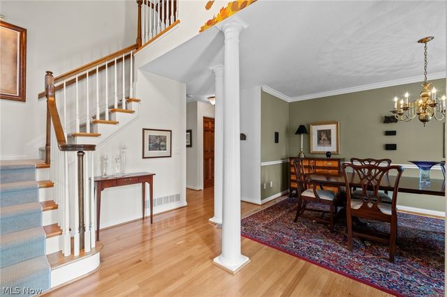 5318 New Haven Court, Sheffield Village, OH 44054