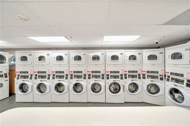 2170 Century Park E 208, Los Angeles, CA 90067