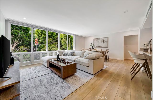 2170 Century Park E 208, Los Angeles, CA 90067