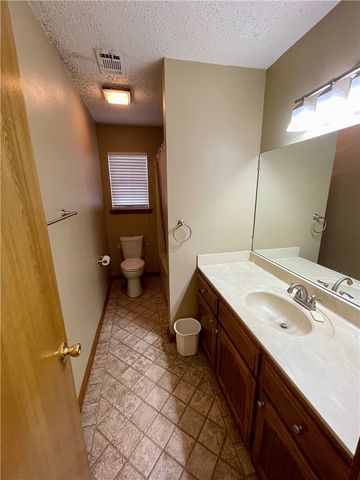 914 Quail Hollow Road, Dover, AR 72837