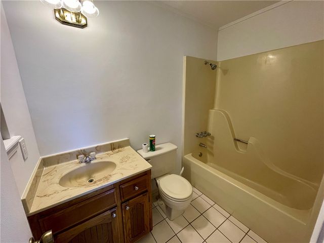 914 Quail Hollow Road, Dover, AR 72837