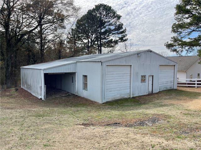 914 Quail Hollow Road, Dover, AR 72837