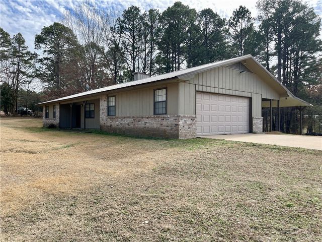 914 Quail Hollow Road, Dover, AR 72837