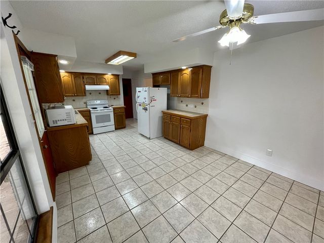 914 Quail Hollow Road, Dover, AR 72837