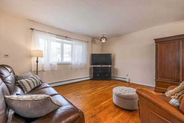 44 Temi Rd, Holliston, MA 01746