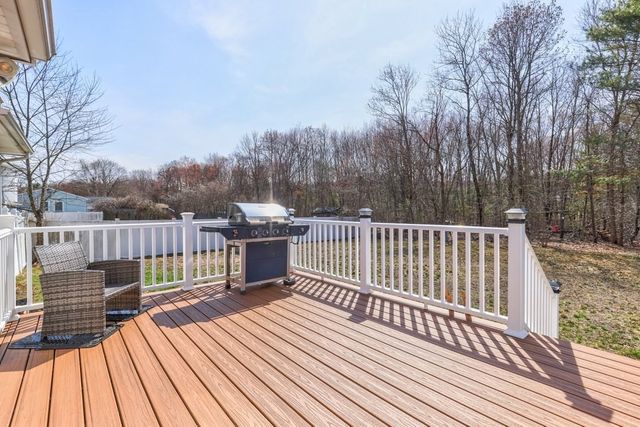 44 Temi Rd, Holliston, MA 01746