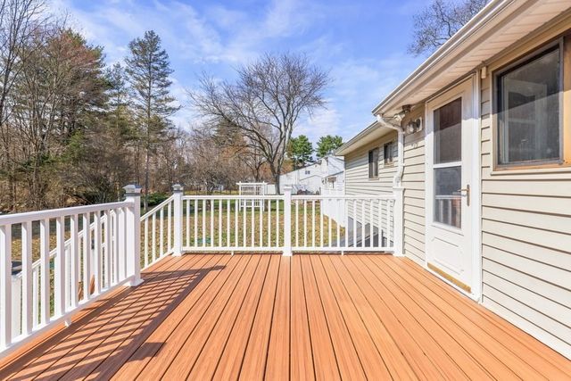 44 Temi Rd, Holliston, MA 01746