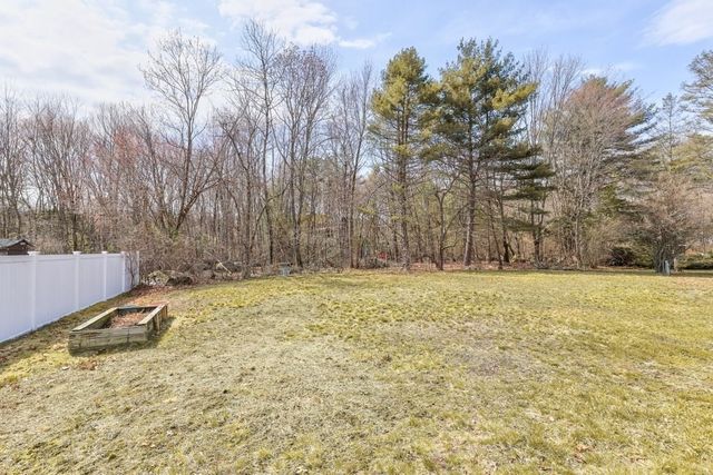 44 Temi Rd, Holliston, MA 01746