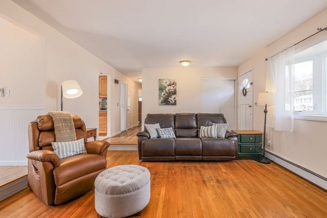 44 Temi Rd, Holliston, MA 01746