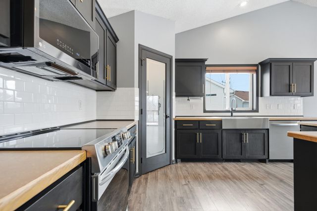 18956 Helen Way, Big Lake, MN 55309