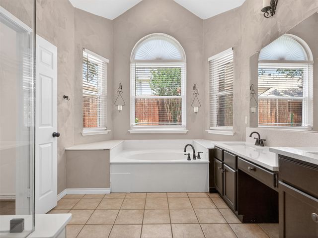 1728 Forest Glen Drive, Flower Mound, TX 75028
