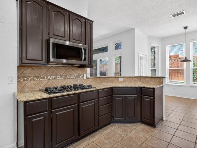 1728 Forest Glen Drive, Flower Mound, TX 75028