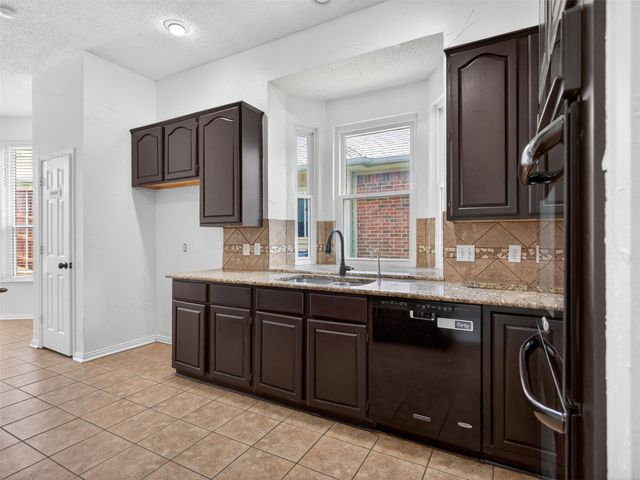 1728 Forest Glen Drive, Flower Mound, TX 75028