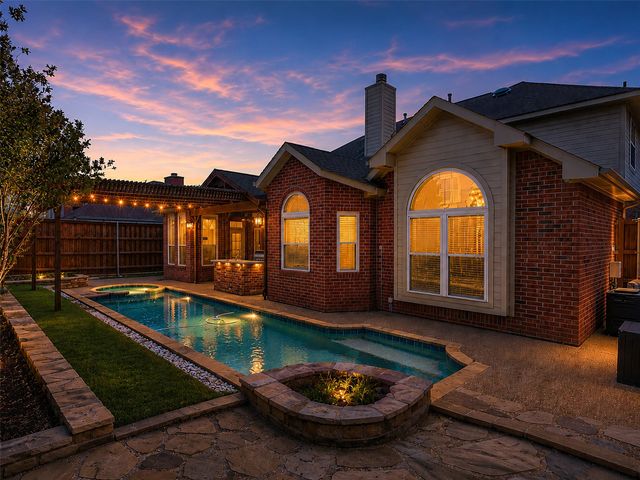 1728 Forest Glen Drive, Flower Mound, TX 75028