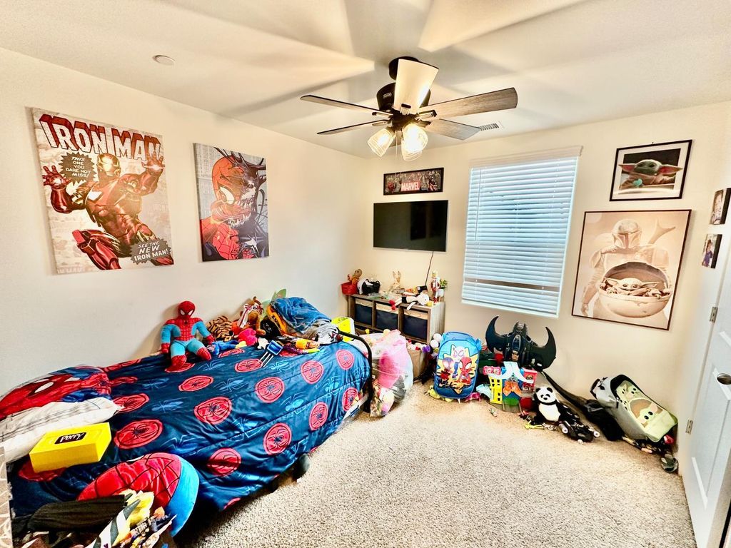 Image 25 of property listing at 905 Wishon Avenue W, Madera, CA 93636