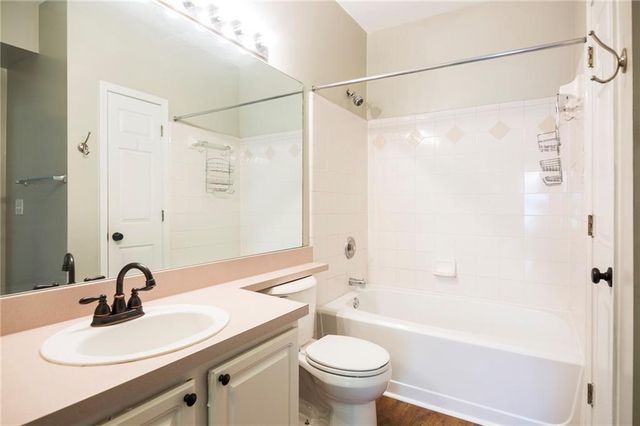 955 Juniper Street NE 3228, Atlanta, GA 30309