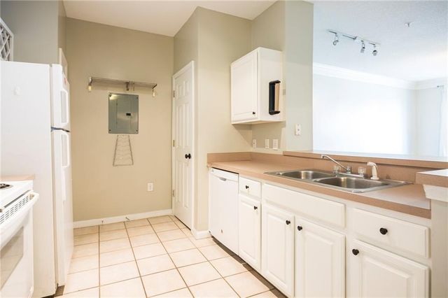 955 Juniper Street NE 3228, Atlanta, GA 30309