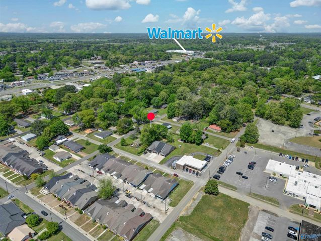 404 Cedar Street NW, Hartselle, AL 35640