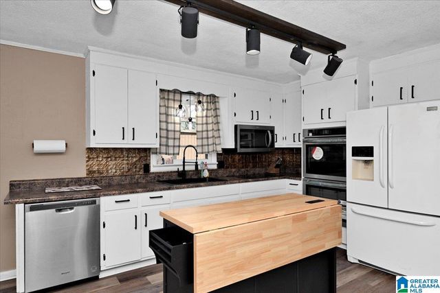 196 COUNTY ROAD 497, Cullman, AL 35055