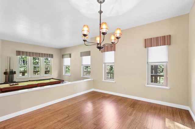6835 Diamond Dr, Pollock Pines, CA 95726