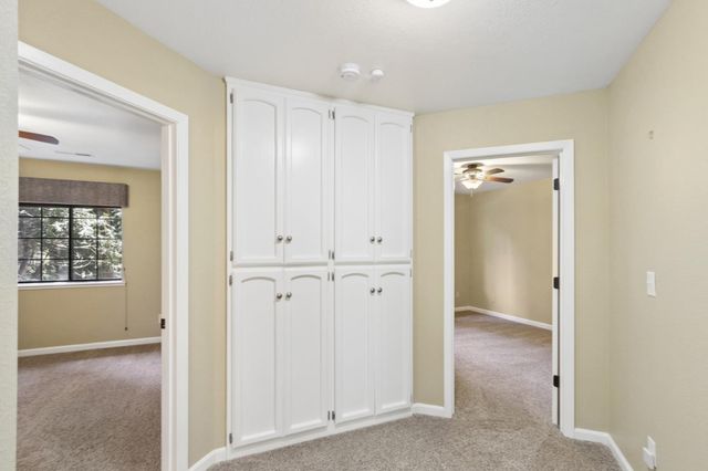 6835 Diamond Dr, Pollock Pines, CA 95726