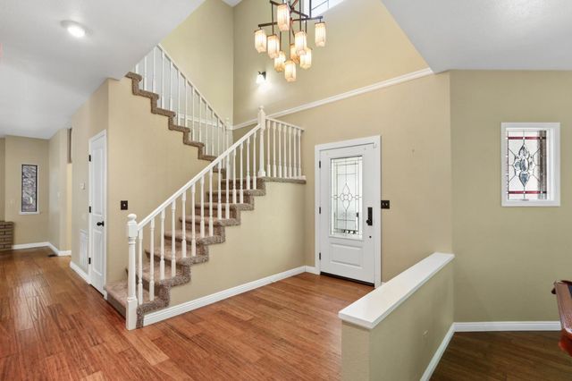 6835 Diamond Dr, Pollock Pines, CA 95726