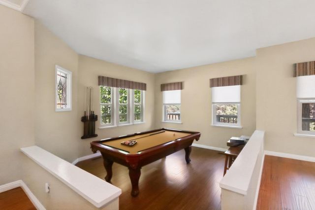 6835 Diamond Dr, Pollock Pines, CA 95726
