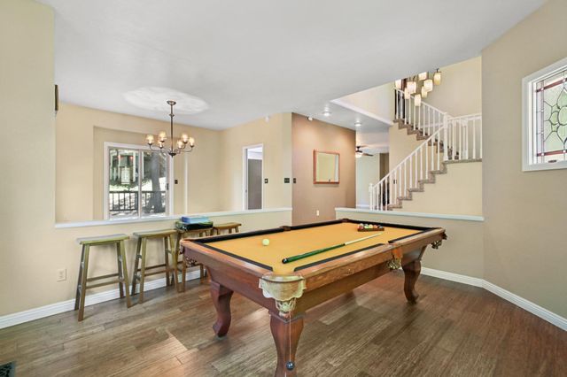 6835 Diamond Dr, Pollock Pines, CA 95726
