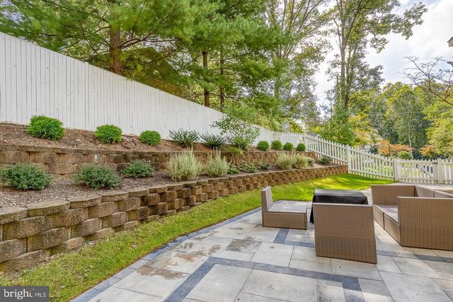 3242 VALLEY LN, Falls Church, VA 22044