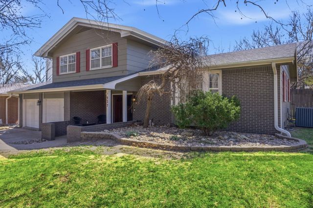 937 N Marguerite Pkwy, Derby, KS 67037