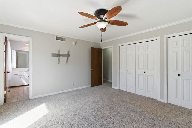 937 N Marguerite Pkwy, Derby, KS 67037