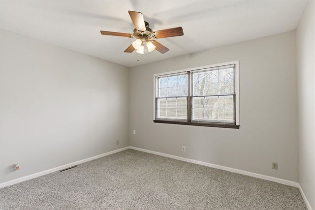 937 N Marguerite Pkwy, Derby, KS 67037