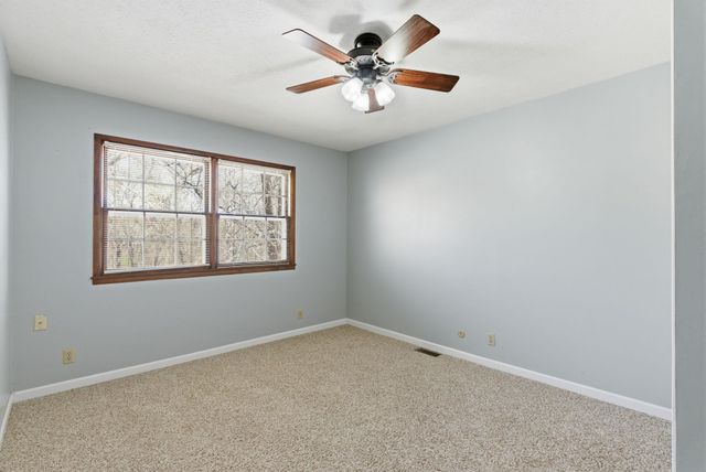 937 N Marguerite Pkwy, Derby, KS 67037