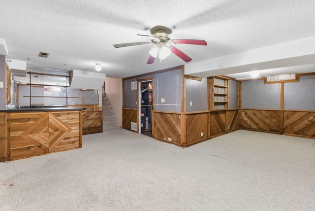 937 N Marguerite Pkwy, Derby, KS 67037