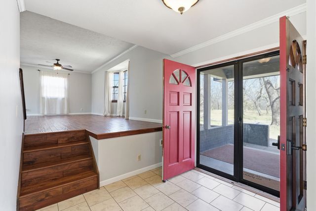 937 N Marguerite Pkwy, Derby, KS 67037