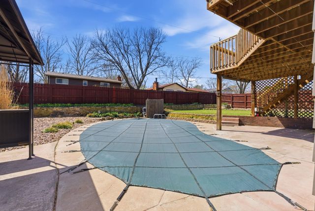 937 N Marguerite Pkwy, Derby, KS 67037