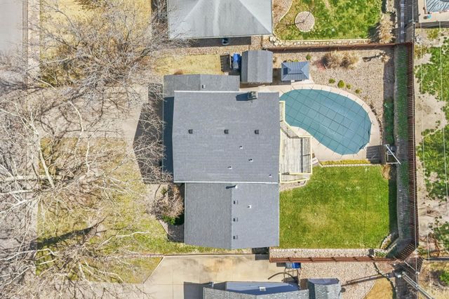 937 N Marguerite Pkwy, Derby, KS 67037