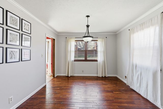 937 N Marguerite Pkwy, Derby, KS 67037