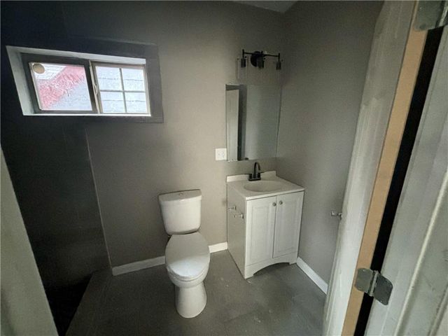 2202 Agnes Avenue, Kansas City, MO 64127