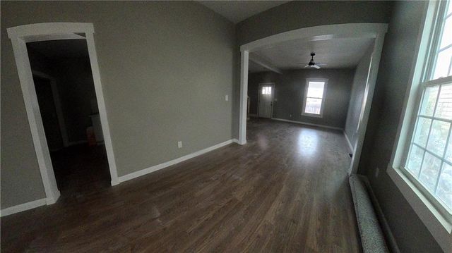 2202 Agnes Avenue, Kansas City, MO 64127