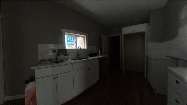 2202 Agnes Avenue, Kansas City, MO 64127