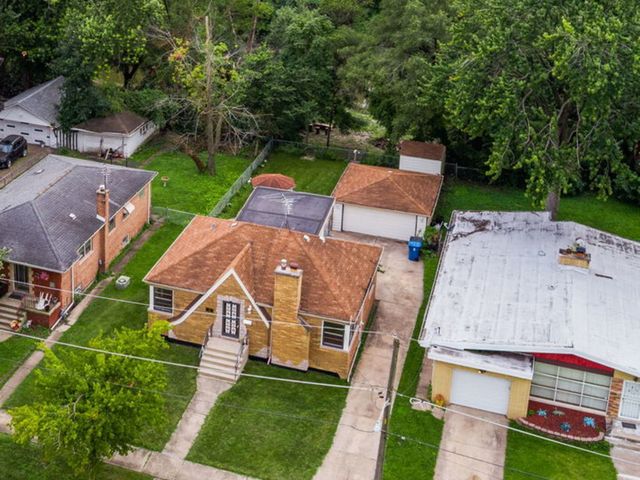 360 Streamside Drive, Harvey, IL 60426