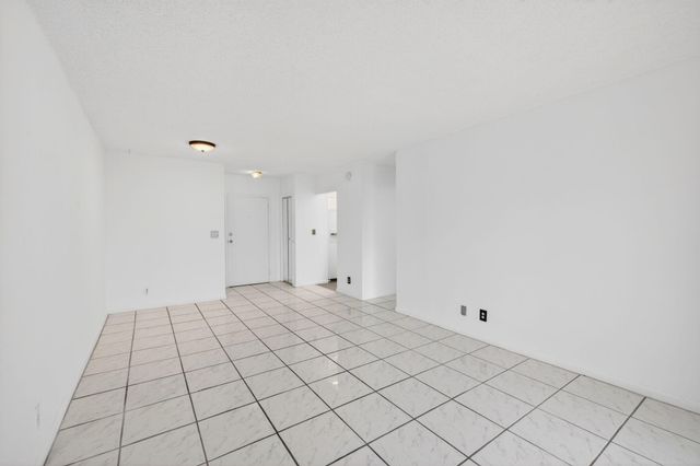720 Orton Avenue 704, Fort Lauderdale, FL 33304