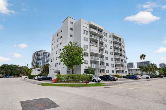 720 Orton Avenue 704, Fort Lauderdale, FL 33304
